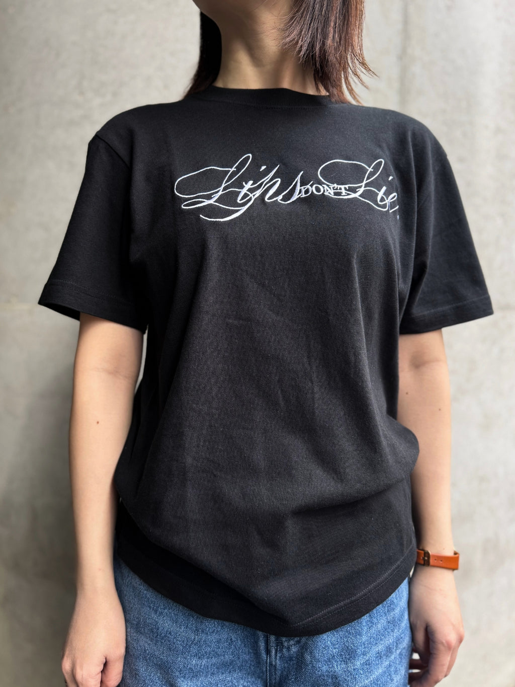 LIPS DON’T LIE. T-Shirt