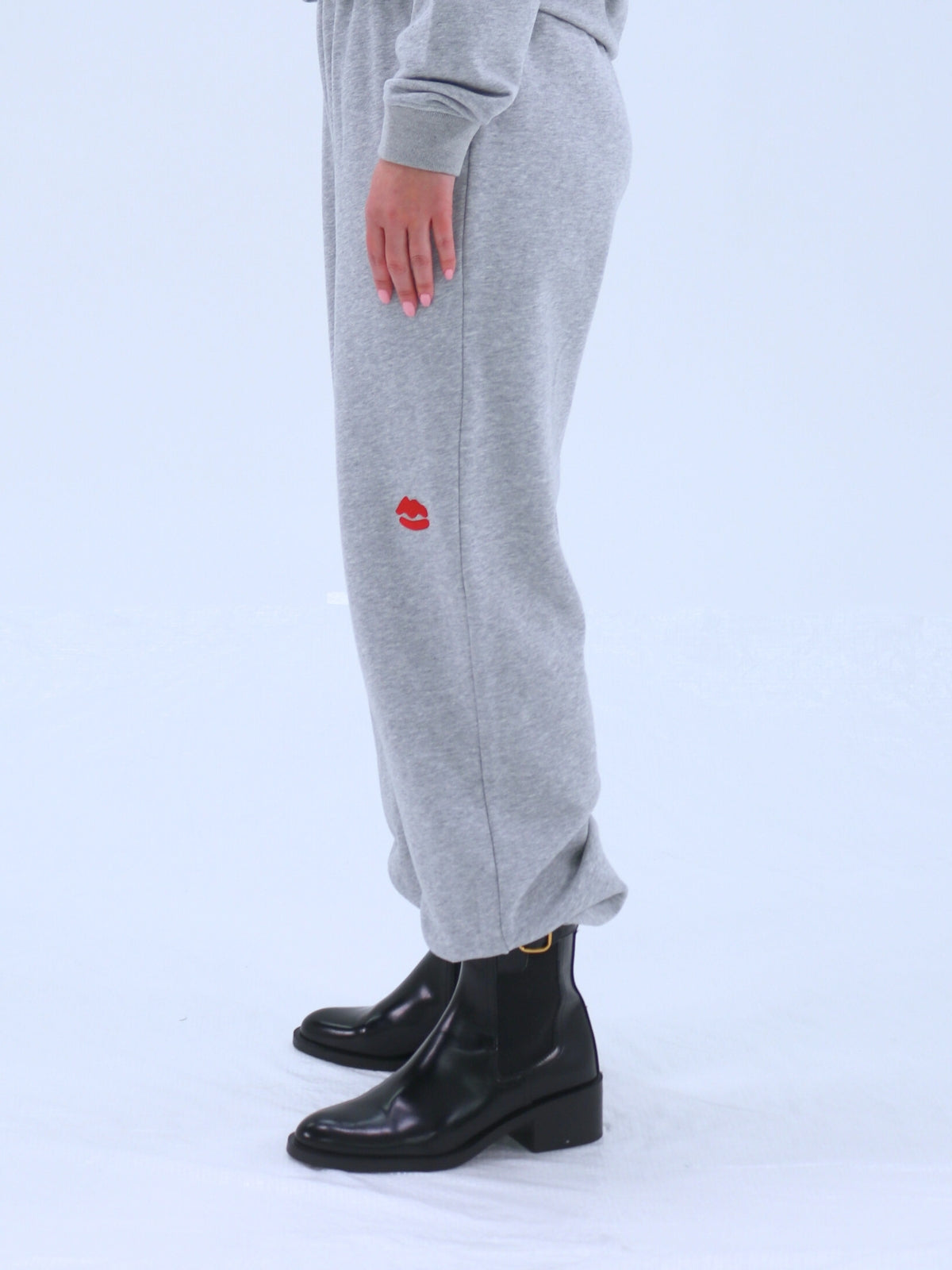 Lip Embroidered Sweatpants