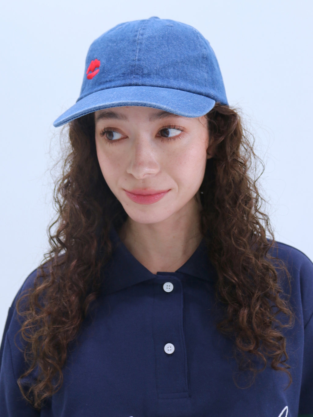 Lip Embroidered Cap