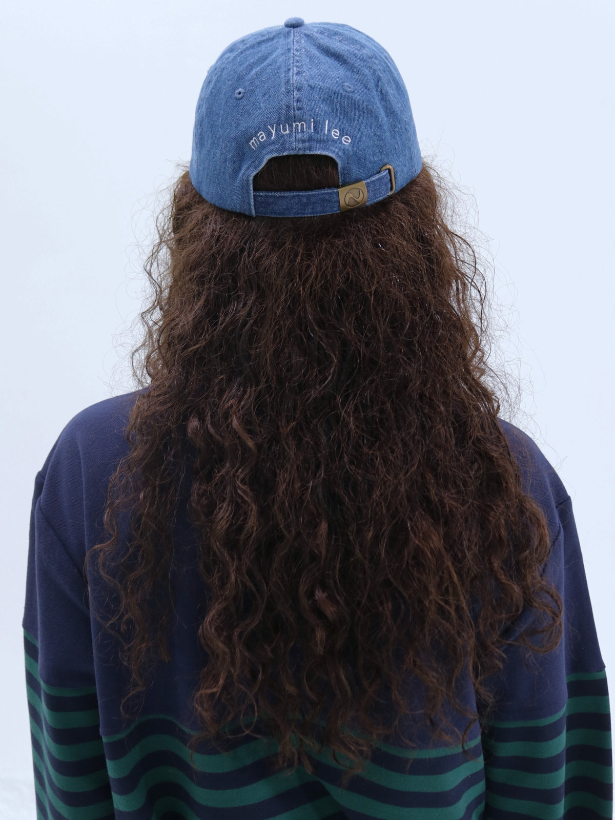 Lip Embroidered Cap