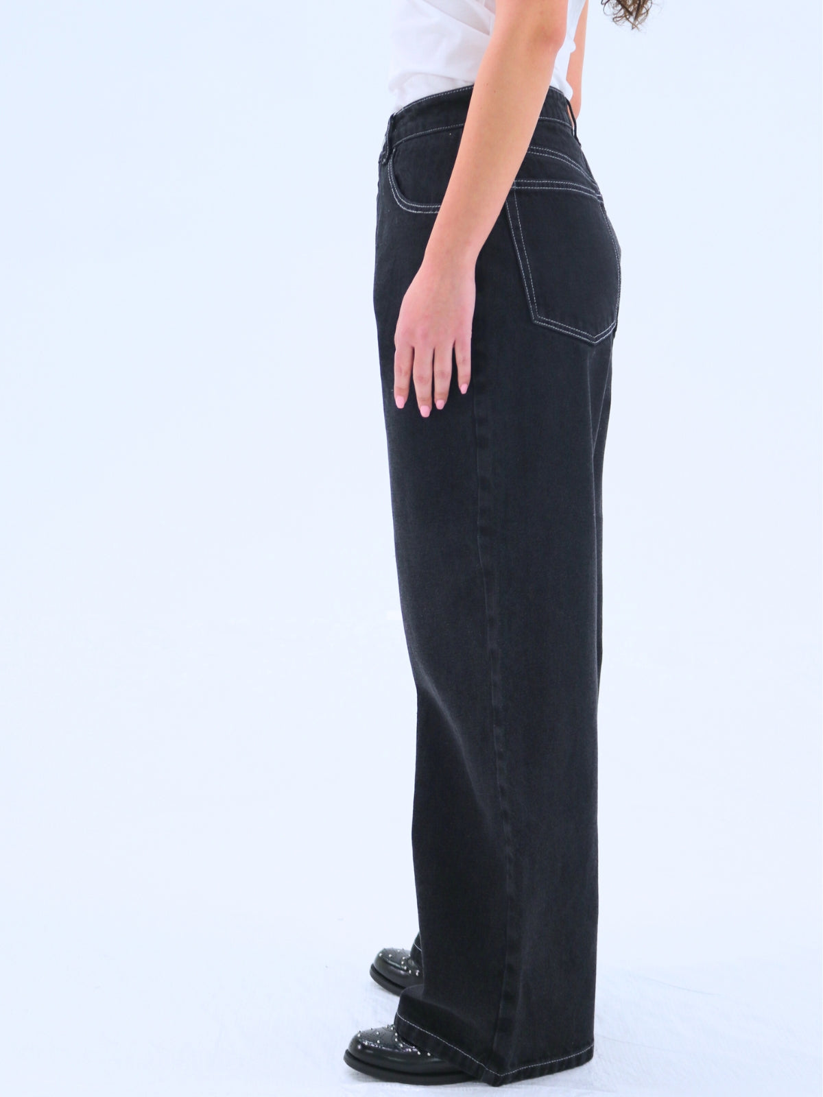 Lip Straight Denim