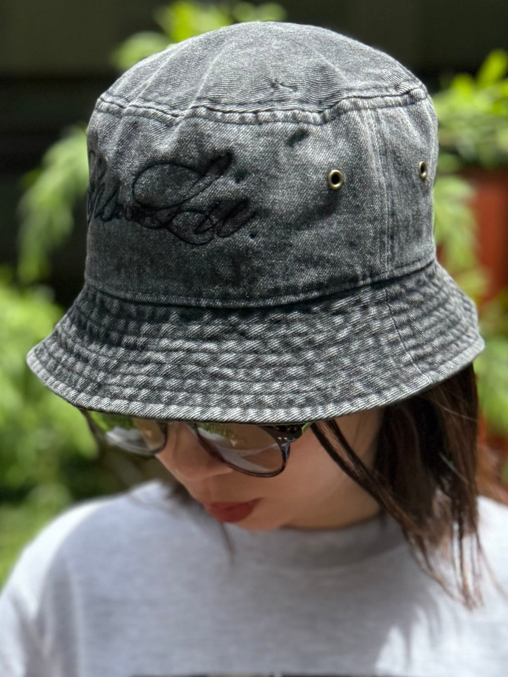 LIPS DON’T LIE. Embroidered Hat
