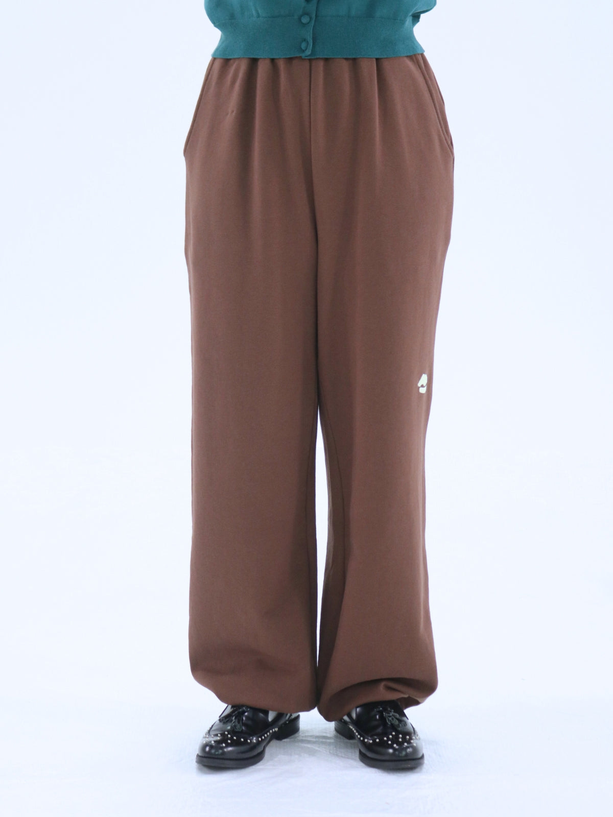 Lip Embroidered Sweatpants