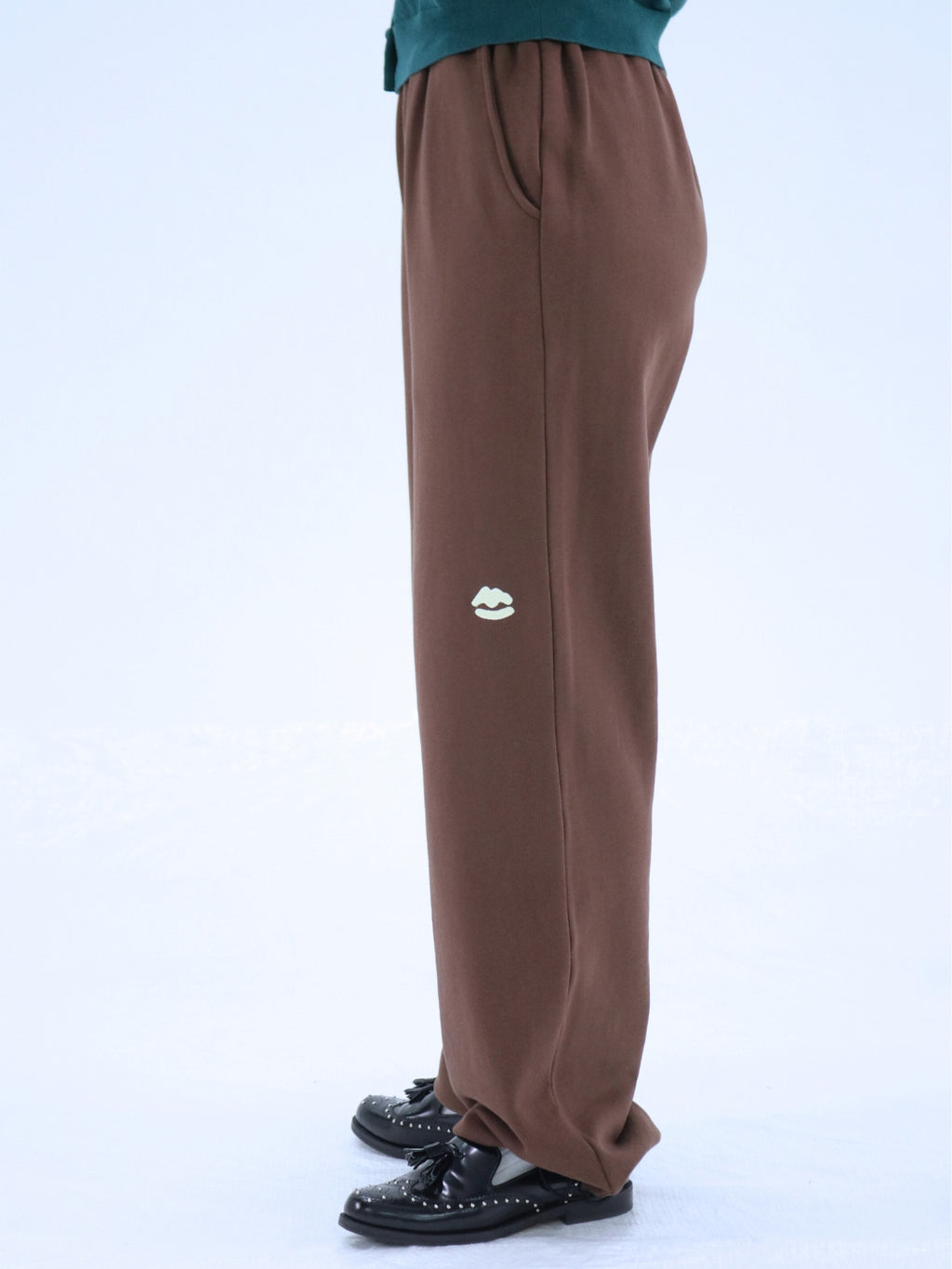 Lip Embroidered Sweatpants