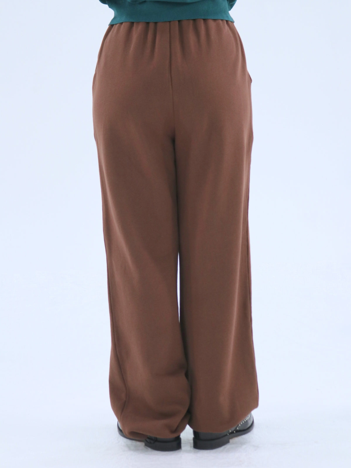 Lip Embroidered Sweatpants