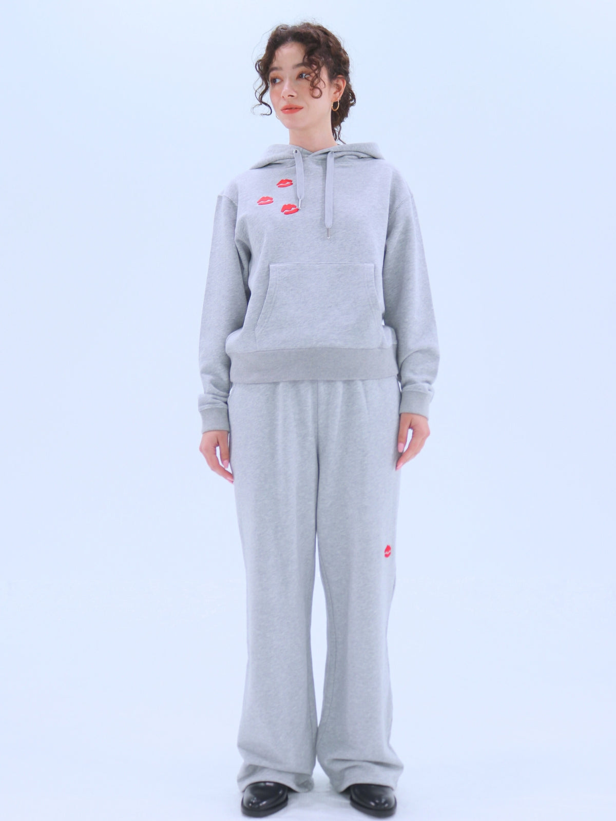 Lip Embroidered Sweatpants