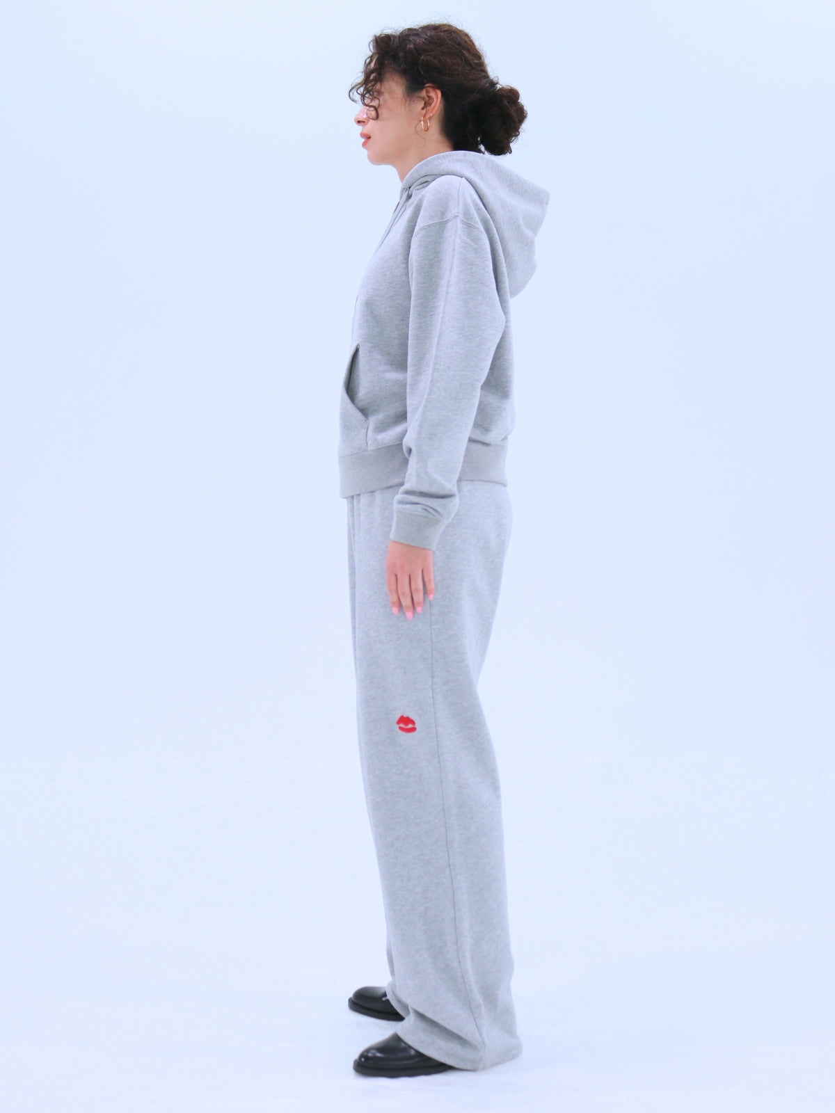 Lip Embroidered Sweatpants