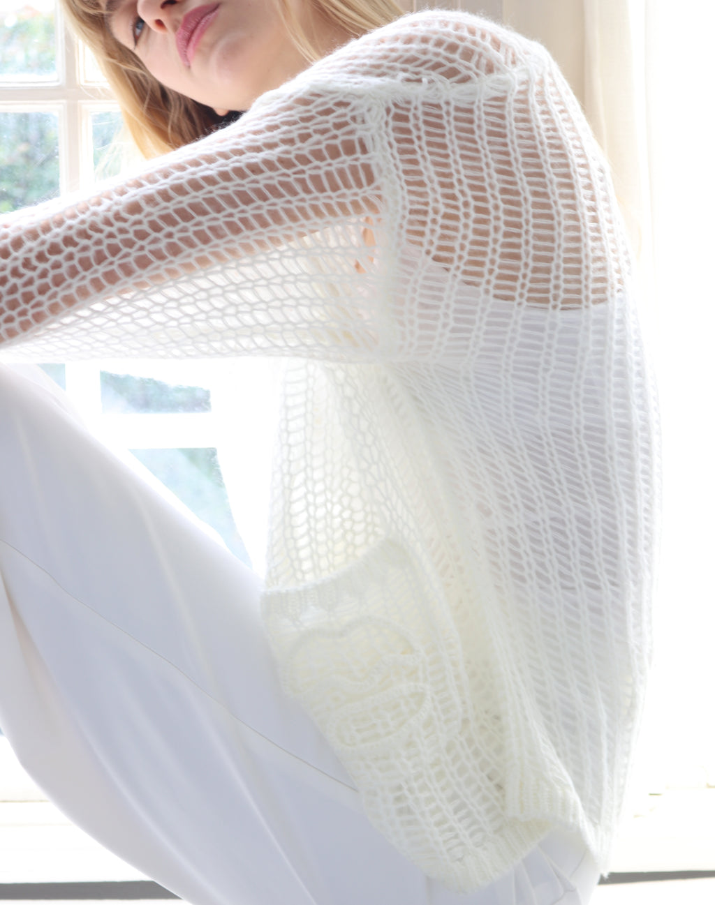 Low-Mesh Lip Cardigan